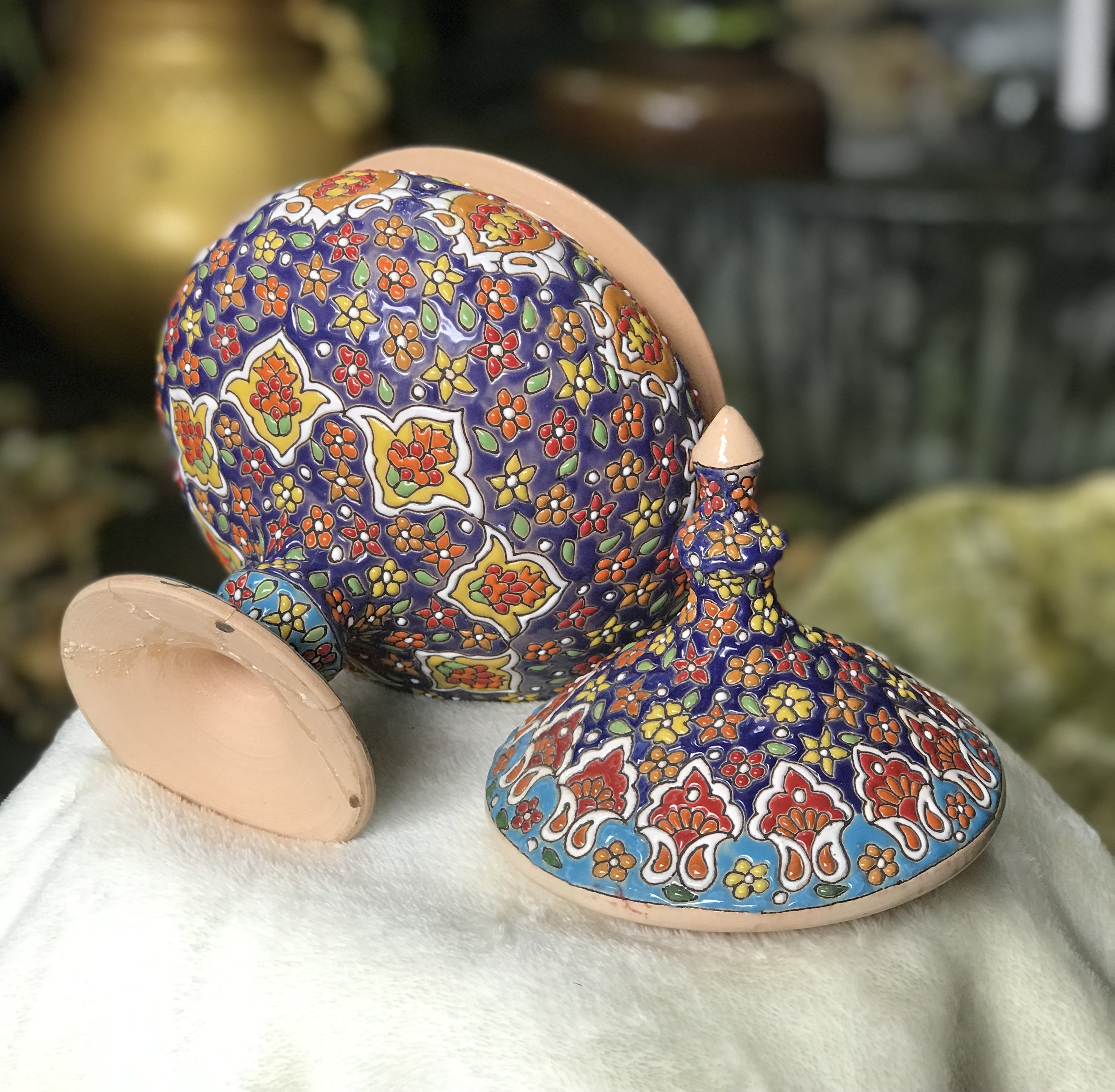 ฐานมีซ่อม โถเขียนสีลายนูนศิลปะเครื่องปั้นดินเผาตุรกี Hand Painted Enamel on Clay/Handicraft Pottery Container