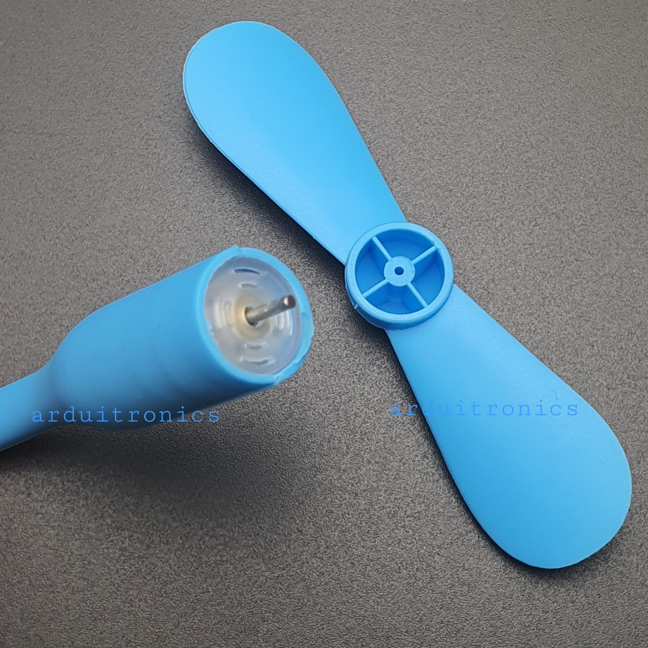USB Fan Mobile Power Small Fan mini Fan usb พัดลม USB คละสี จำนวน 1 ขิ้น