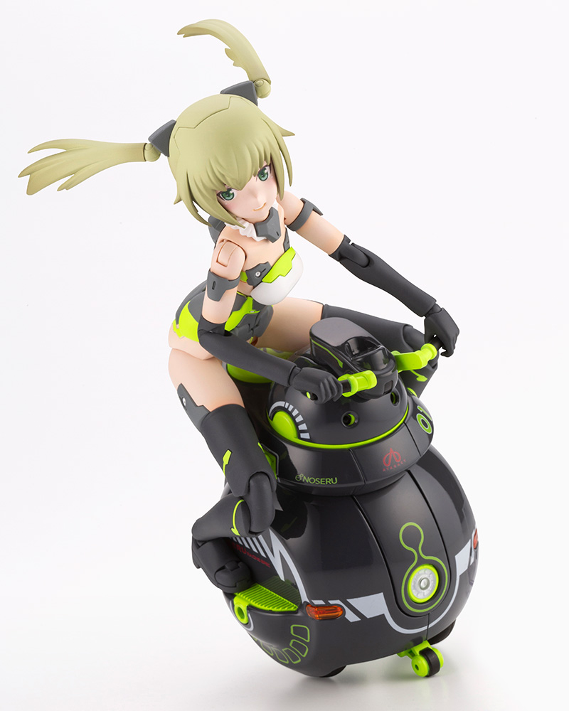 Frame Arms Girl Innocentia (Racer) & Noseru (Racing Specs Ver.)