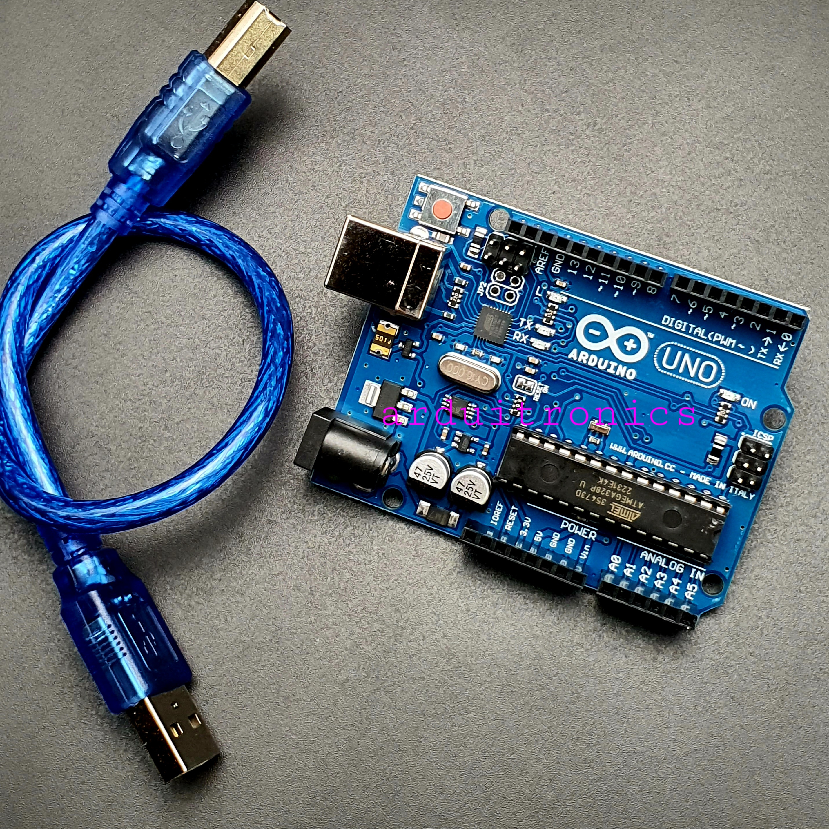 Arduino UNO R3 + Free USB Cable
