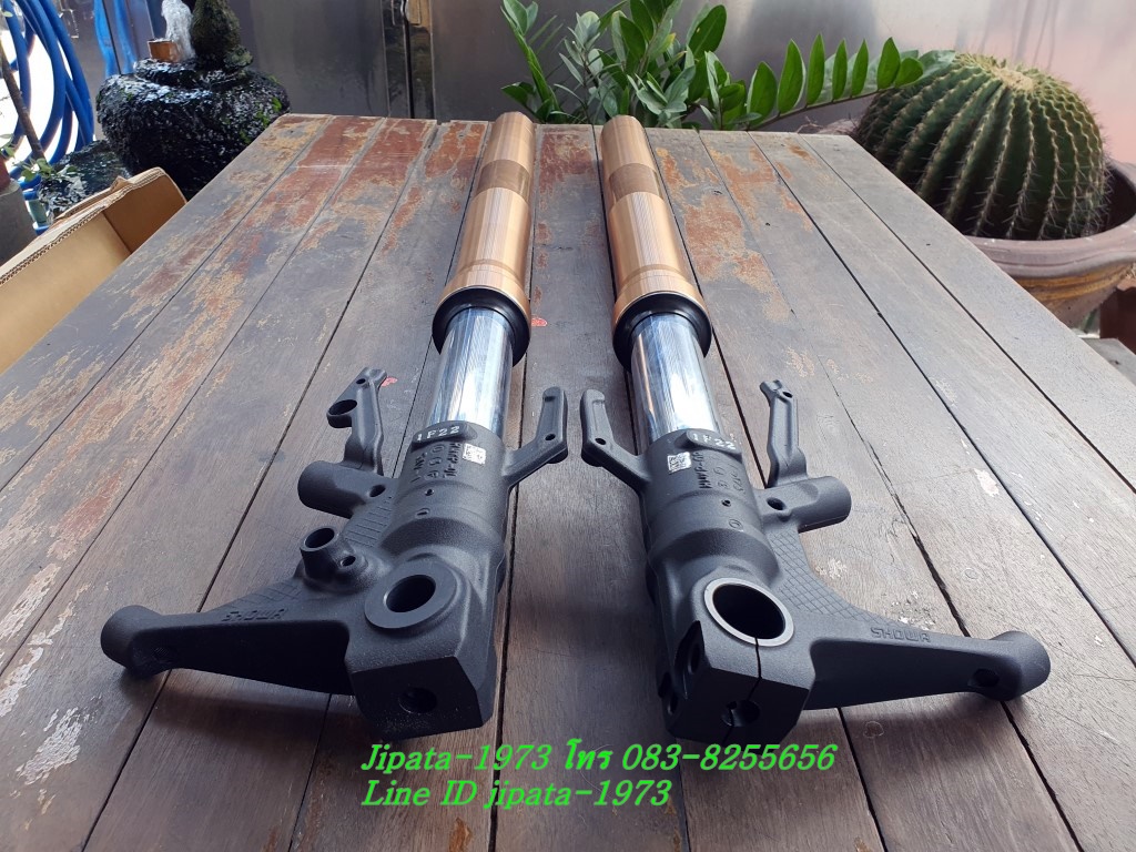 (CB500F) ชุดโช้คอัพหน้า Honda CB500F 2021 แท้ (สินค้าตำหนิ)