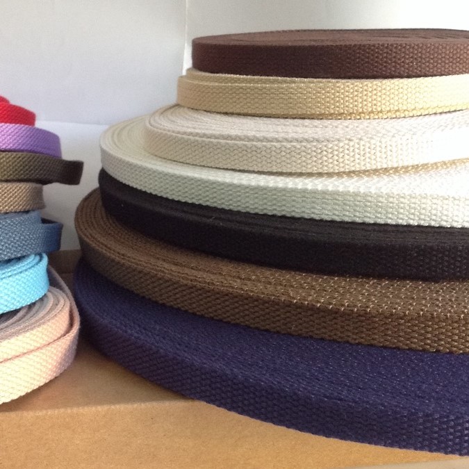 สายกระเป๋าผ้า (สีที่ 8-14) กว้าง 12 mm (ครึ่งนิ้ว) เนื้อฝ้ายย้อมสี cotton webbing tape แบ่งขายเป็นเมตร