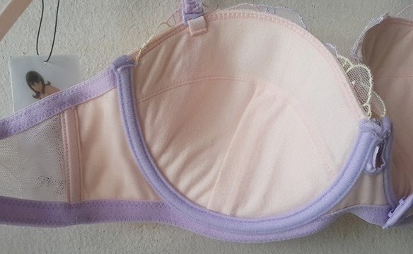 เสื้อชั้นในสตรี Playboy