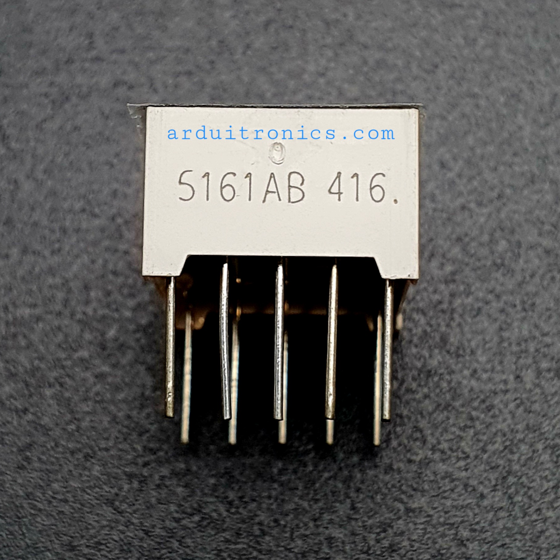 0.56 inch Seven Segment 1 Digit Blue (Common Cathode) 12.7 x 19.1 x 8.1mm - 5161AB
