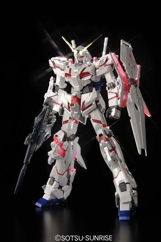 MG 1/100 RX-0 Unicorn Gundam Ver. Ka Titanium Finish