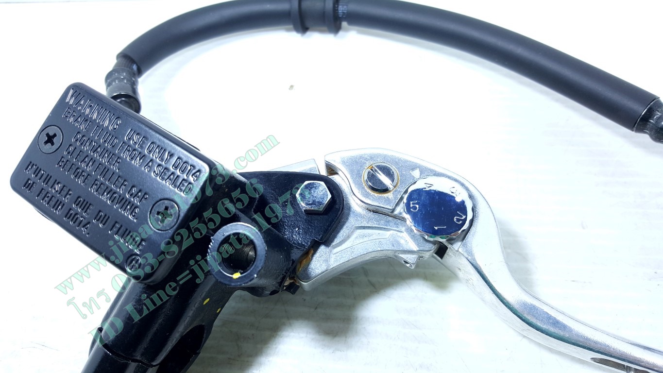 (Honda) แม่ปั๊มเบรคหน้าตัวบน honda CBR 500 แท้