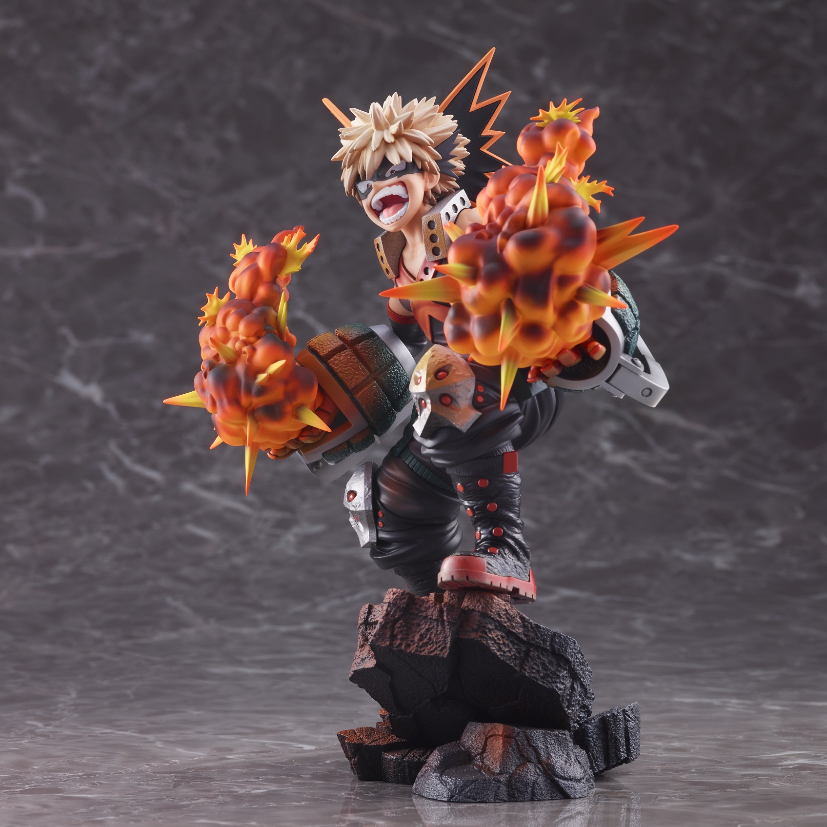"Pre-Order" Takara Tomy 1/8 MY HERO ACADEMIA figure Katsuki Bakugo