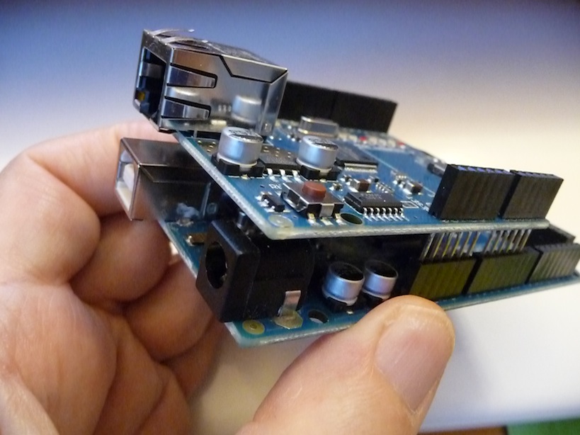 Ethernet Shield W5100 + Micro SD Card Shield