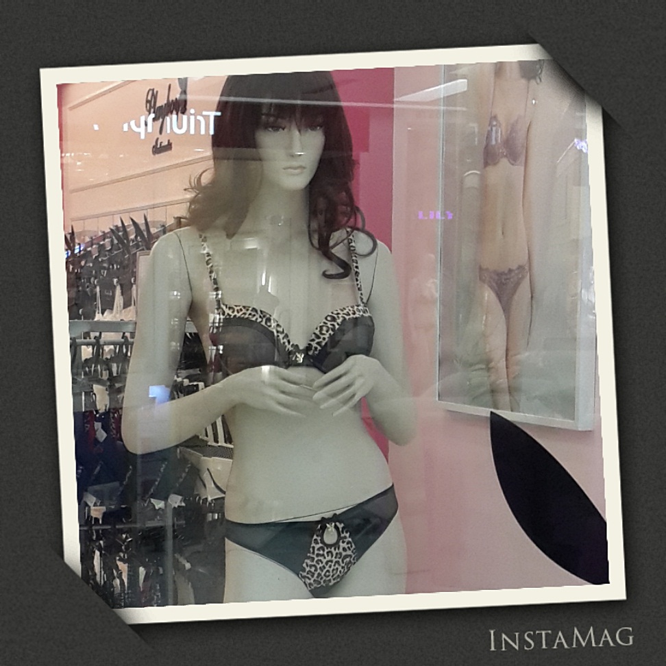 เสื้อชั้นในสตรี Playboy