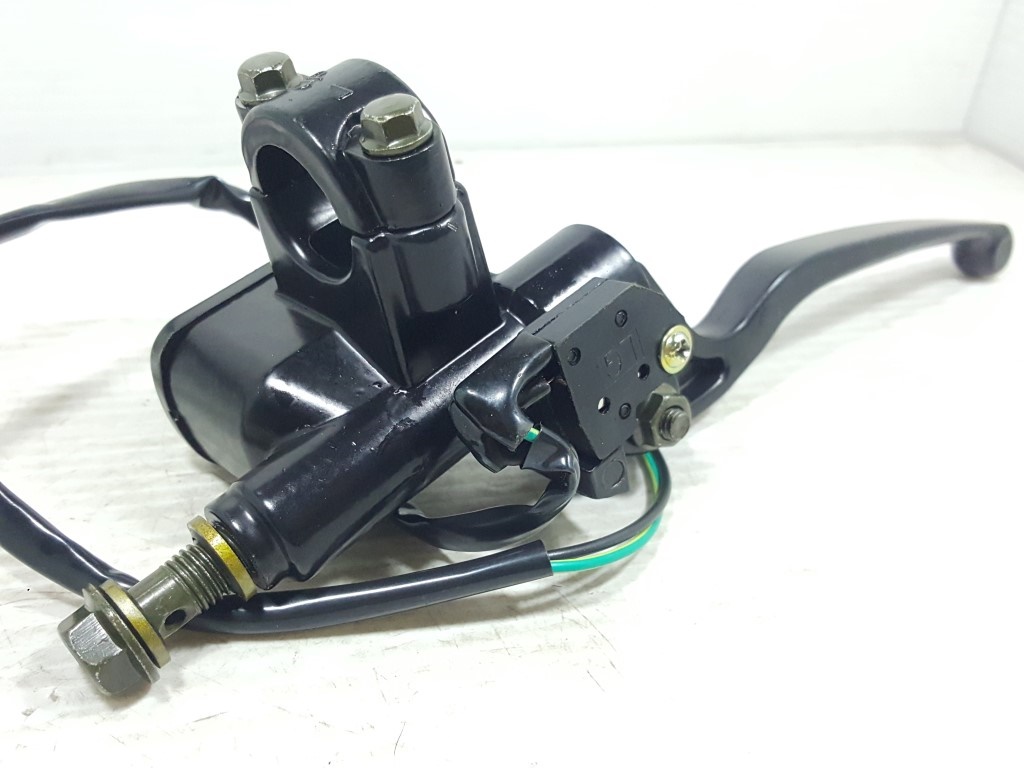 ชุดแม่ปั๊มเบรคหน้าตัวบน (มีให้เลือกด้านใน หลายรุ่น) งานไต้หวัน เกรดเอ