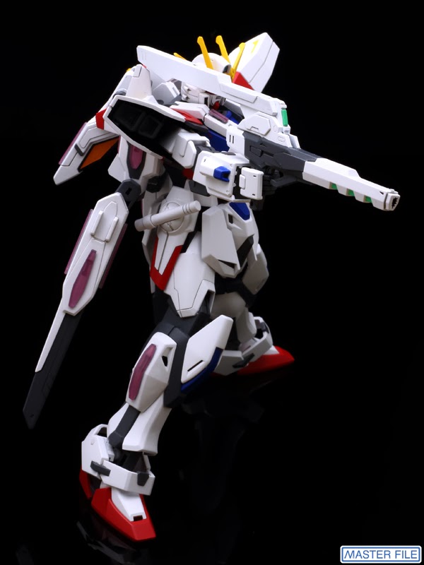 HGBF 1/144 Star Build Strike Gundam Plavsky Wing