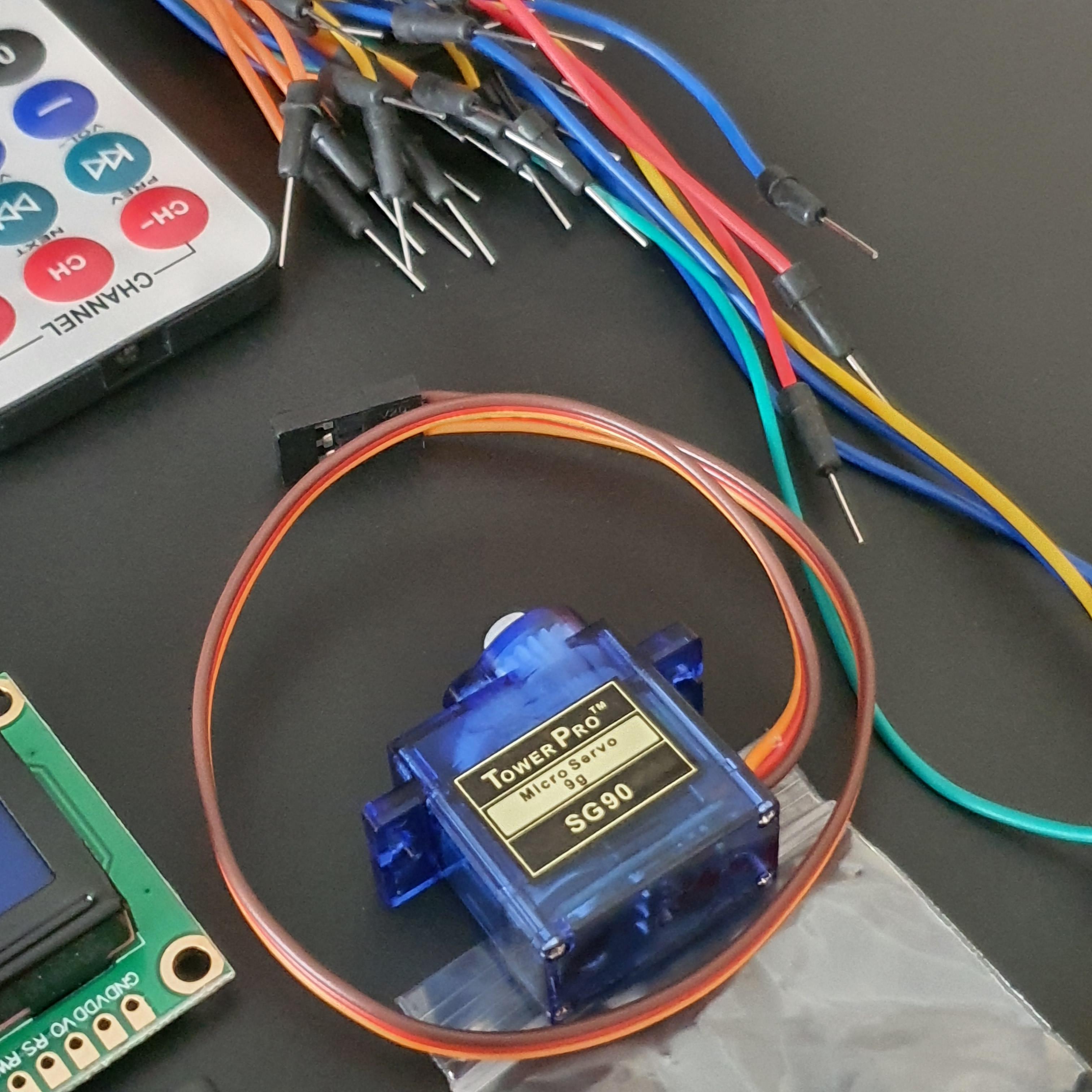 Arduino Starter Kit + UNO R4 Minima (บอร์ดแท้ 100% Italy)