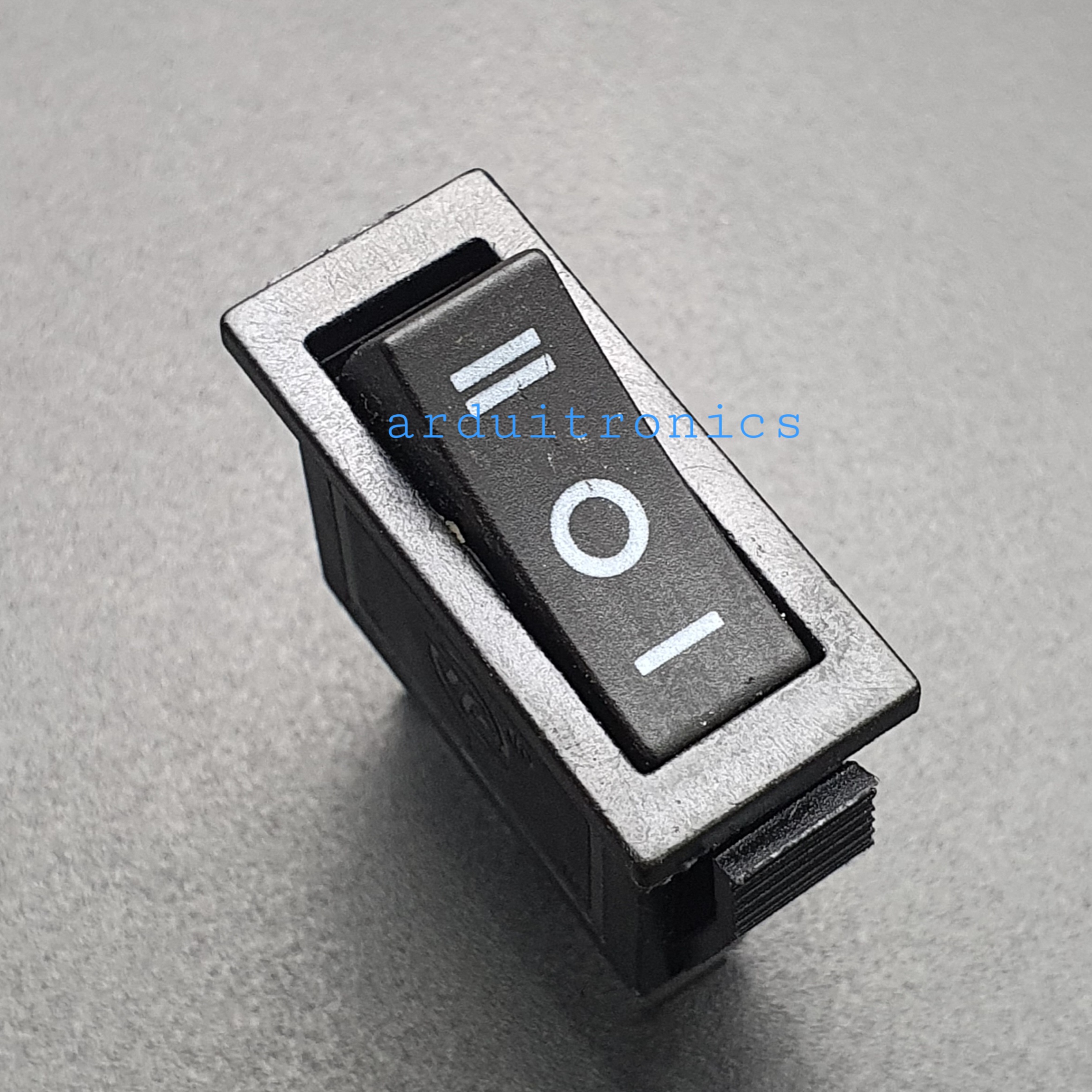 สวิตช์ไฟเปิด/ปิด KCD3-101N 15A 250VAC (3 ขา สีดำ)