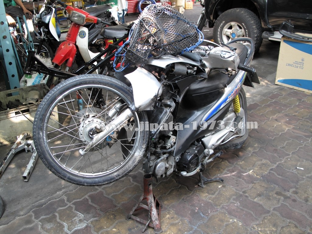 งานดัดโครงตัวถัง Honda Wave 100 s