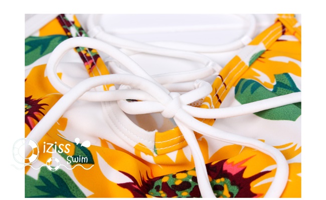 ***พรีออเดอร์***บิกินี่ชุดว่ายน้ำวันพีซ one-piece สีขาวเหลืองพิมพ์ลายดอกทานตะวัน เล่นดีเทล sexy เล็กๆ ช่วงร้อยเชือกสลับผูกเป็นโบว์ น่ารักไม่โป๊ สดใสรับลมทะเลสวยเหมือนแบบค่ะ