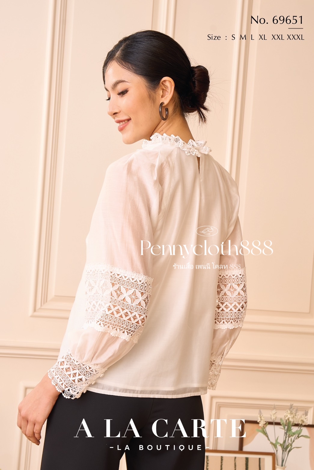 69651 เสื้อ Alacarte ชีฟองซิลด์เนื้อเนียนใส่สบาย ตัดต่อลูกไม้ ตีเกล็ด มีซับ แขนยาวแต่งลูกไม้ สวยหรู