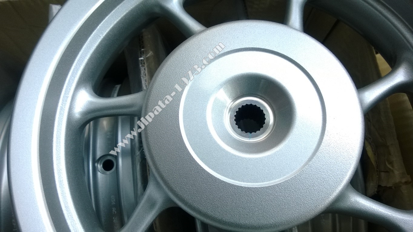 (Scoopy i) ชุดวงล้อแม็ก หน้า - หลัง Honda Scoopy i S12,Zoomer X แท้