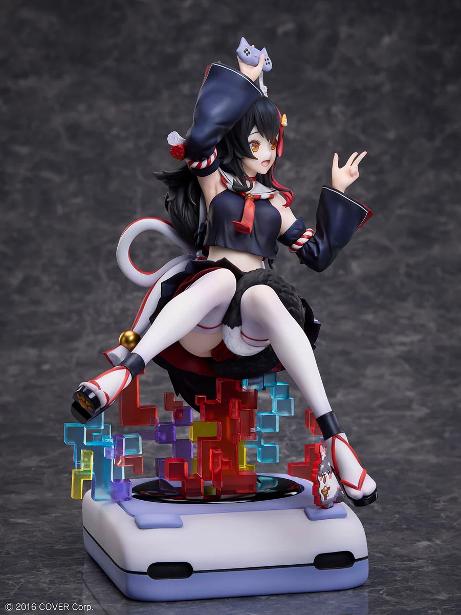 "Pre-Order" Design COCO 1/7 Ookami Mio "We are Gamers!!!!" Ver.