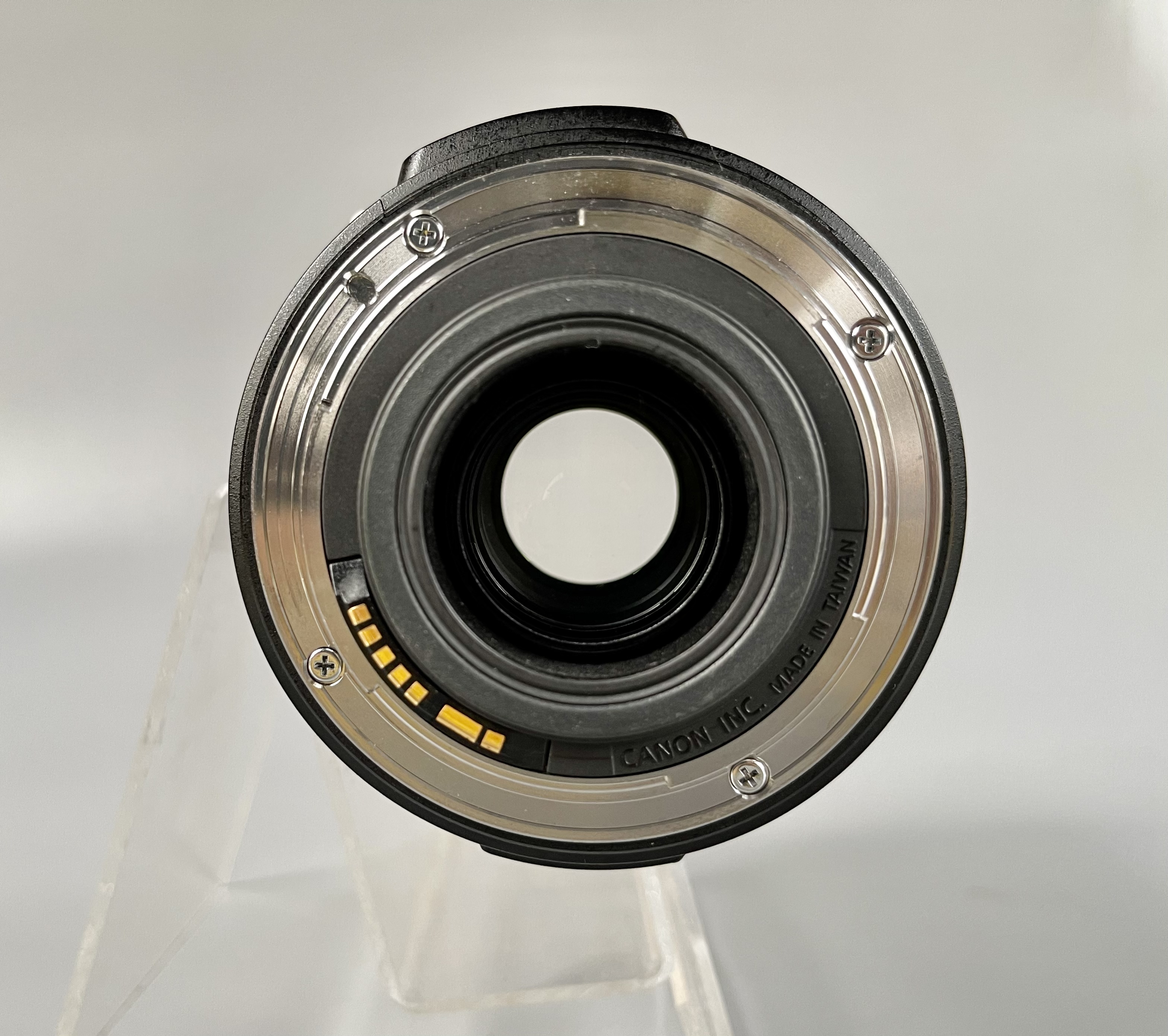 เลนส์Canon EF-S 18-200mm f/3.5-5.6 IS มือสองสภาพดี