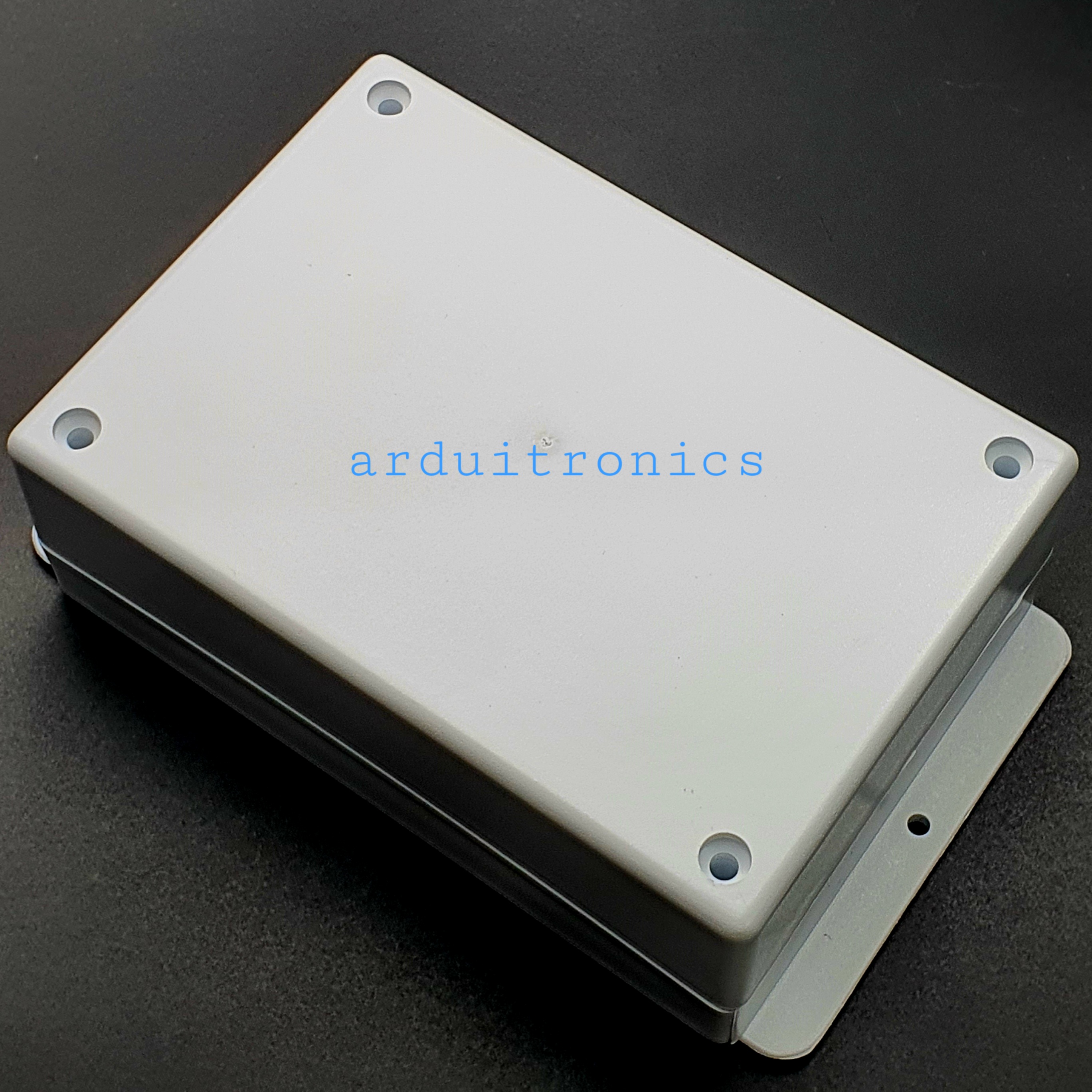 กล่องพลาสติกอเนกประสงค์ ใส่อุปกรณ์อิเล็กทรอนิกส์ FB30 ขนาด 105x150x57mm สีขาว