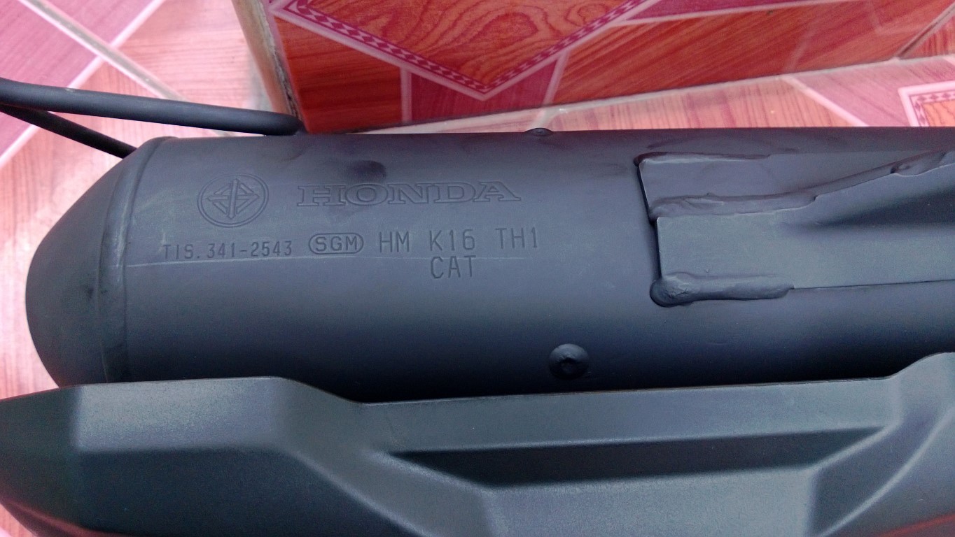 ท่อไอเสีย Honda Zoomer แท้