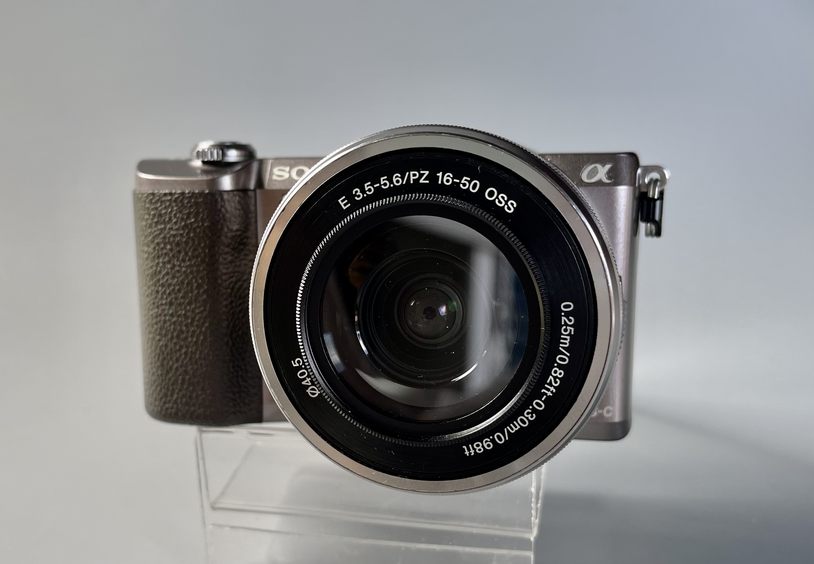 ขายกล้อง Sony A5100 เลนส์16 50mm f3.5 5.6 ISS หมดประกันศูนย์ และเลนส์Fix Meike 35mm f1.7