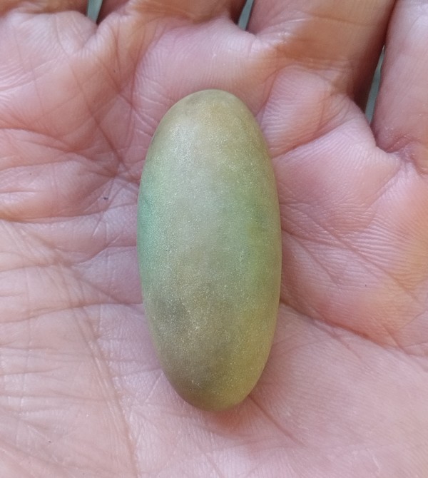 หินจินดามณี ไข่มุกราตรี แสงสว่างในที่มืด ขนาดยาว 3.8 cm 28g