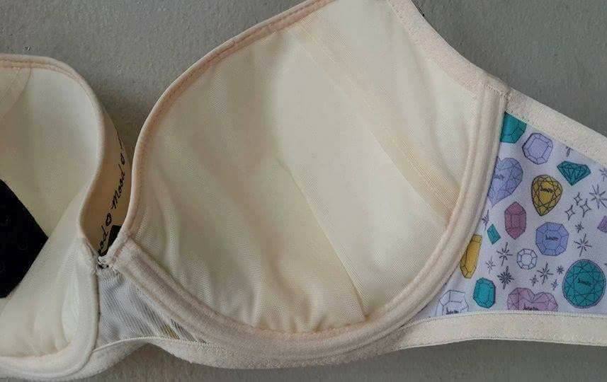 เสื้อชั้นในสตรีวาโก้