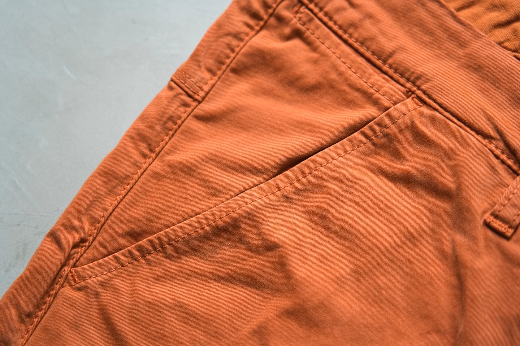 [DEFECT] Khaki Slim Org. Warm Orange กางเกงผ้า Canvas ทรงเข้ารูป Nudie ของแท้ 100%