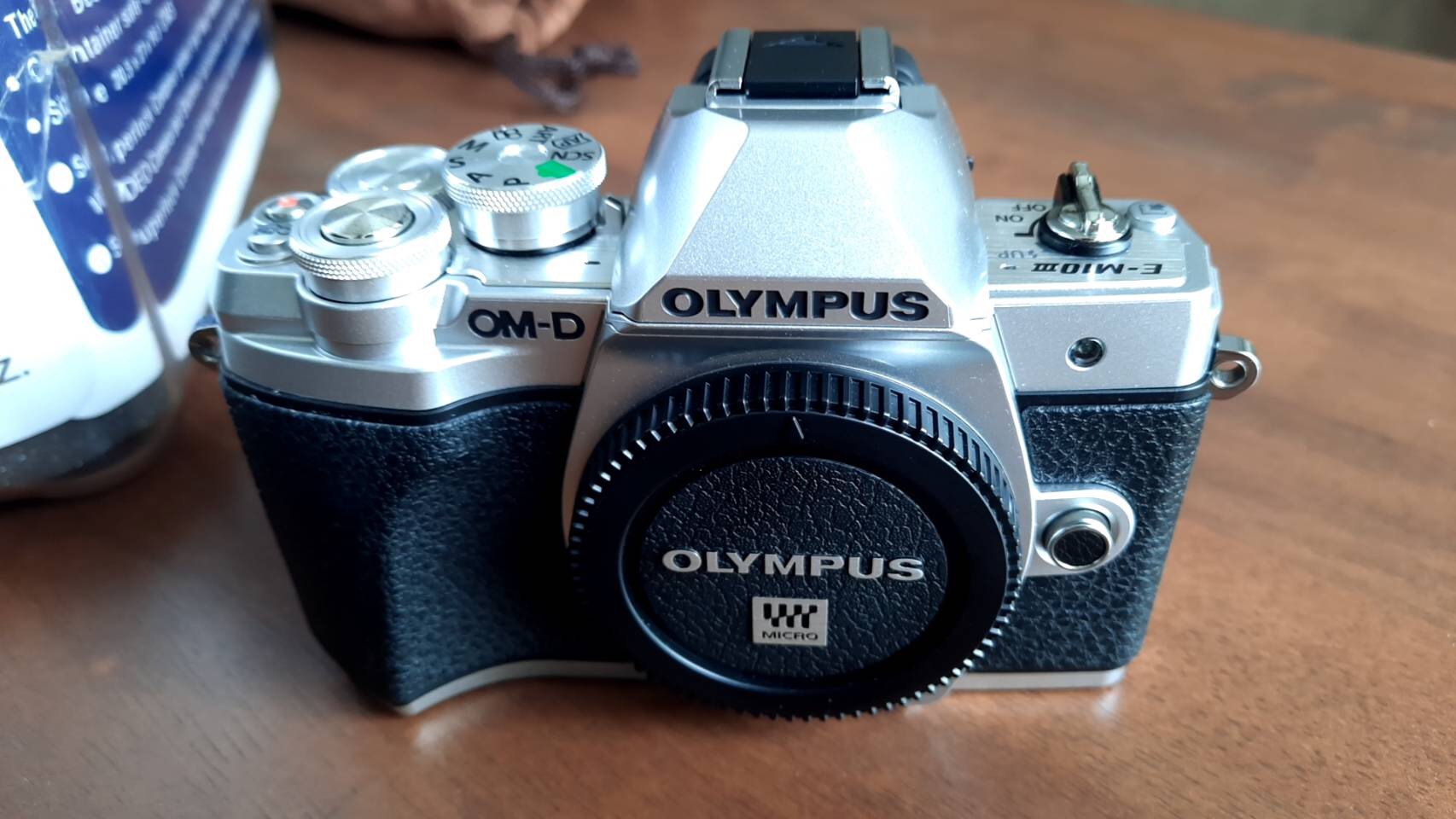 เช่ากล้องOlympus OM-D EM-10 III กล้อง Mirrorless พร้อมเลนส์ 14-42mm f3.5-5.6