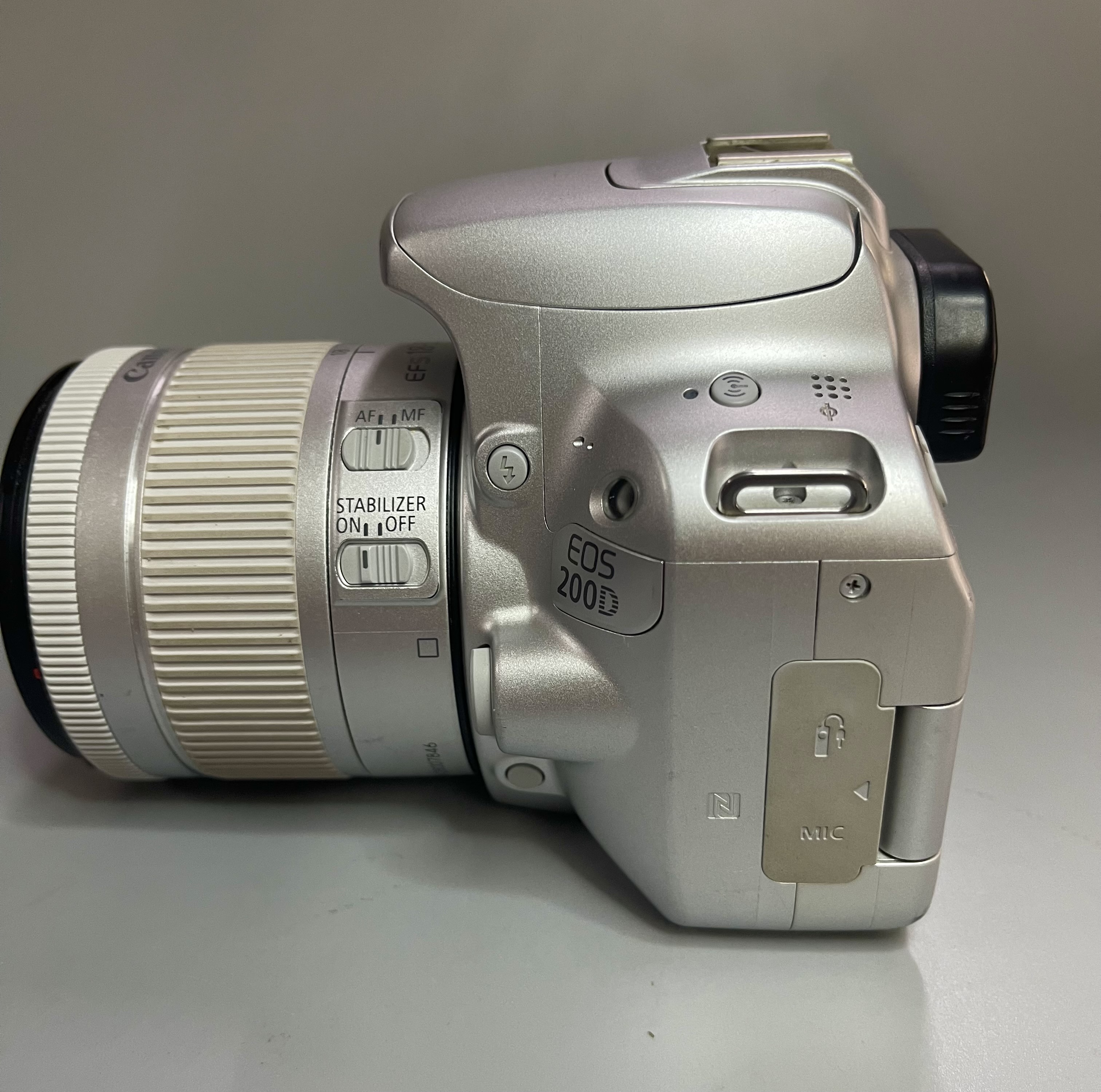 Canon 200D พร้อมเลนส์ 18-55 STM มี WiFi อดีตศูนย์สภาพสวย Shutter 10754