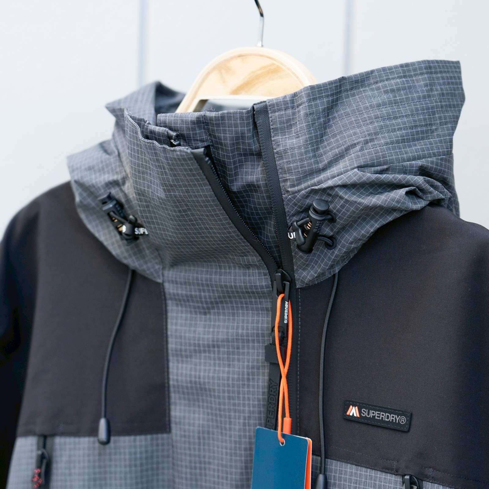 Superdry Textured Ultimate Windbreaker – Grey Marl