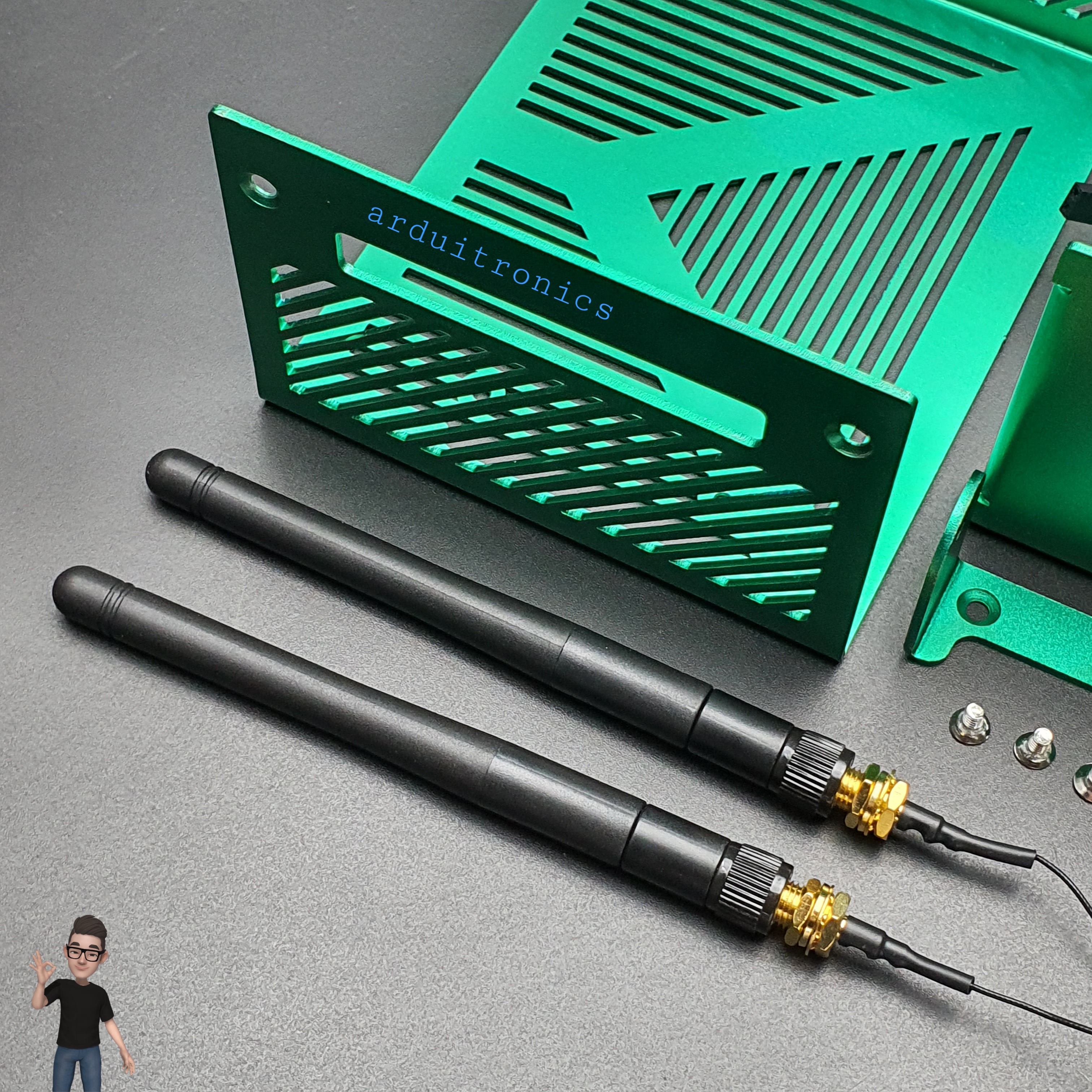 Case สำหรับ Nvidia Jetson Nano 4GB Aluminum Alloy (Green) Chassis with ชิป WiFi + Antennas + Fan