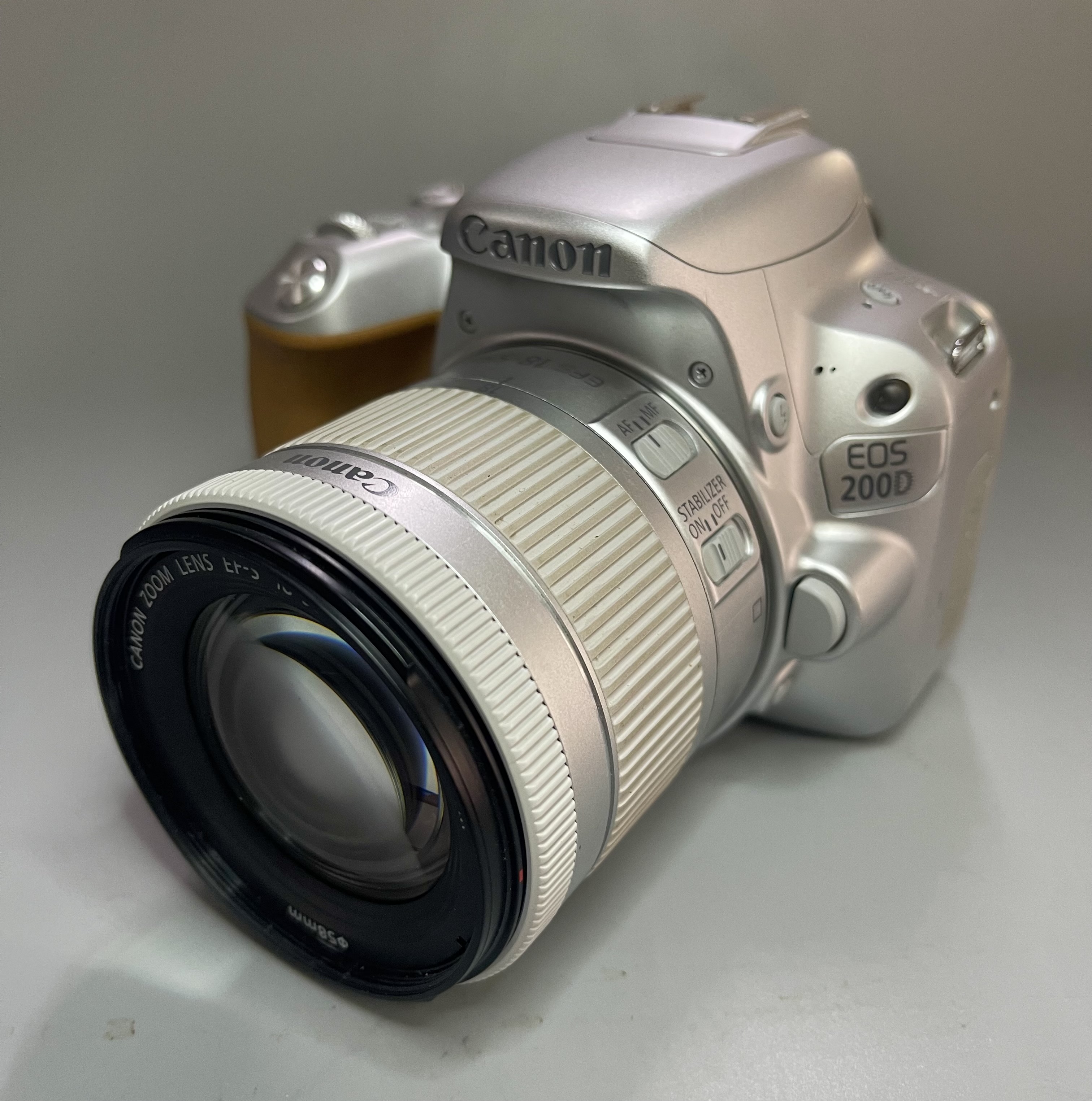 Canon 200D พร้อมเลนส์ 18-55 STM มี WiFi อดีตศูนย์สภาพสวย Shutter 10754