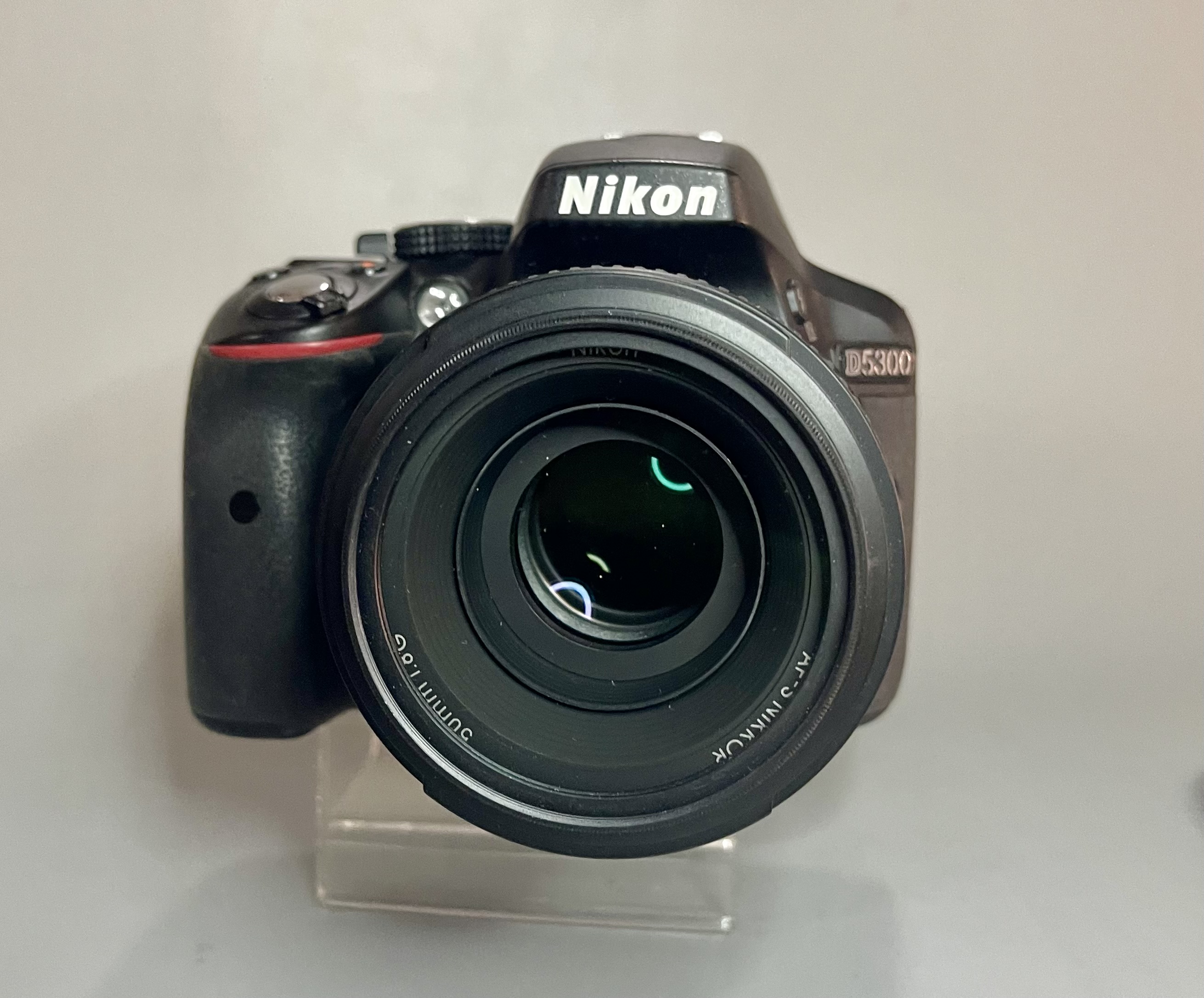 Nikon D5300 เลนส์ Nikon AF S 50mm f1.8 ชัตเตอร์ 6339 สภาพเหมือนใหม่