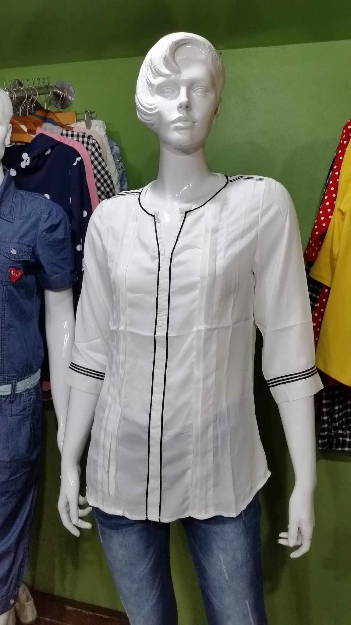 เสื้อแฟชั่นคอจีน CUPID WOMAN แขน 3 ส่วน แพทเทิร์นเข้ารูปทรงยาวค่ะ สีขาว size M 36 นิ้วค่ะ