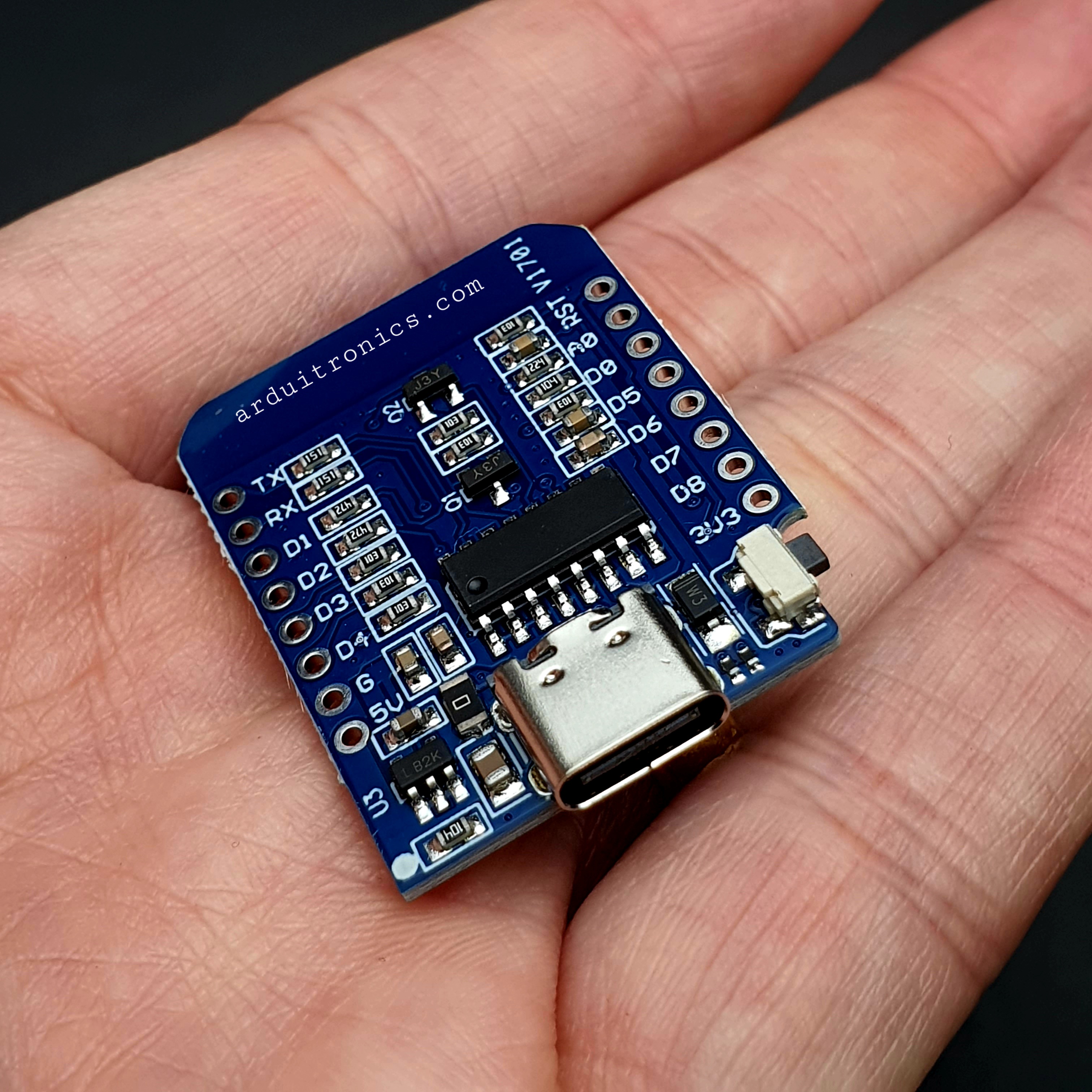WeMos D1 Mini based on ESP-8266 + Free Pin Headers ( Type-C USB )