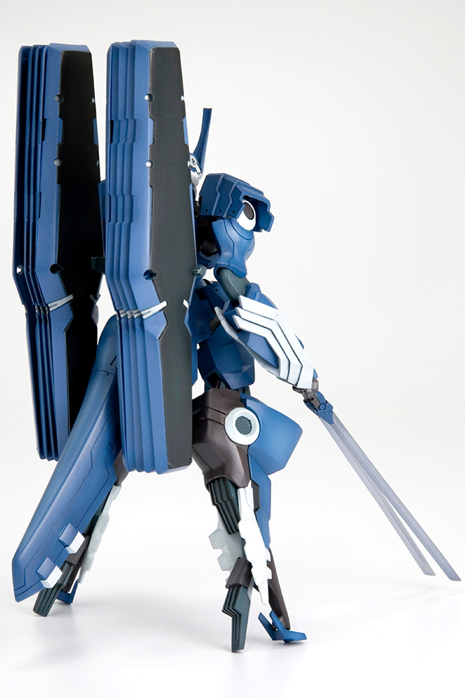 "Pre-Order" Kotobukiya 1/144 Linebarrels of Iron - VARDANT