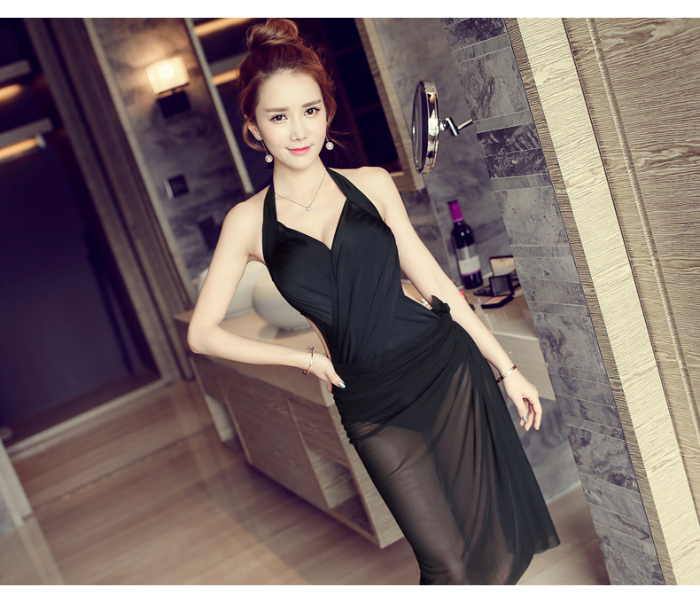 ***พรีออเดอร์***บิกินี่ชุดว่ายน้ำวันพีซ one-piece สีแดง เล่นดีเทลเว้าด้านข้างโชว์ sexy เล็กๆ ด้วยการแทร็ปผ้าสายคู่สลับไขว้กัน สดใสน่ารักรับลมทะเล สวยเหมือนแบบค่ะ