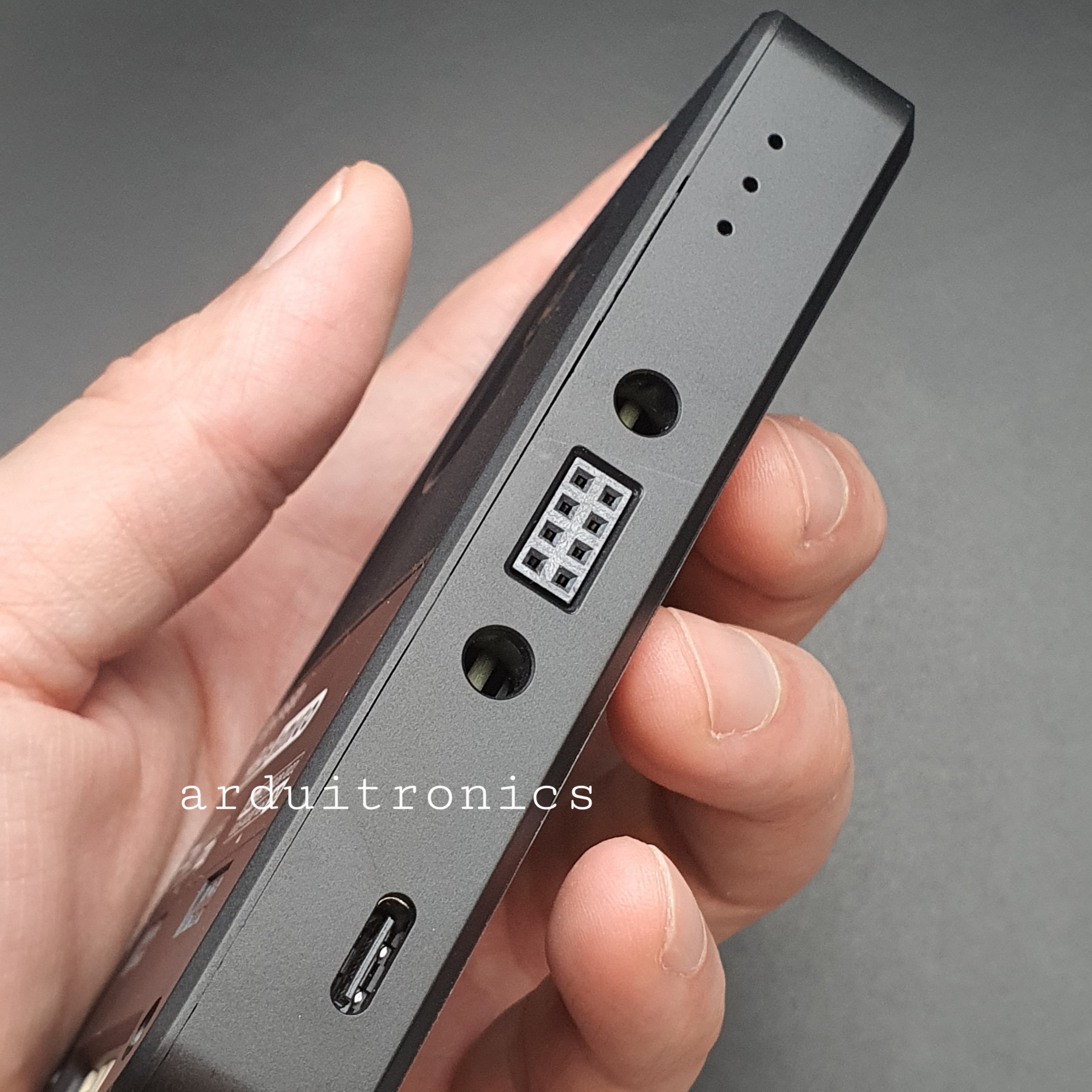 Sipeed Maix Amigo - All-in-One AIoT Development Platform Based on RV64GC (RISC-V) with Joystick