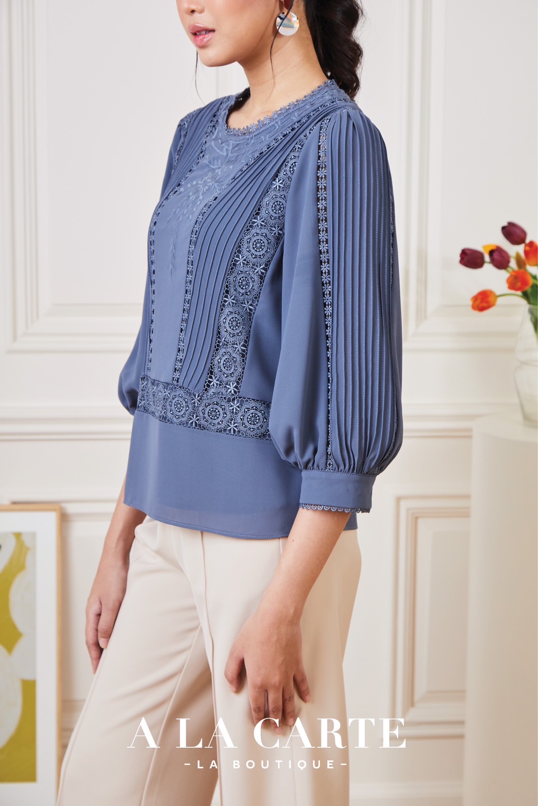 68765 เสื้อชีฟอง A LA CARTE งานปัก แทรกทริม สวยหรู มีซับใน ขนาด 3XL 46" สีขาว แดง เทา