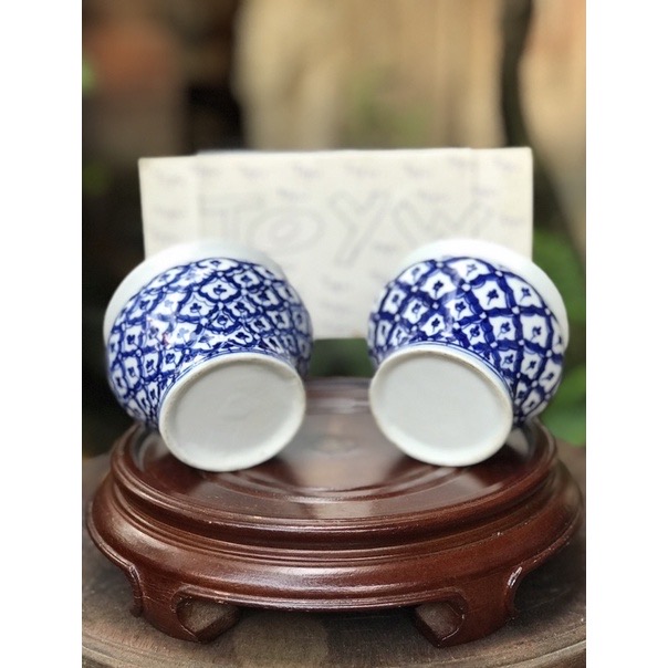 เริ่มต้น 390 บาท เก็บเก่า กระโถนจิ๋วลายคราม สวย สมบูรณ์ น่าเก็บสะสม 1.ขนาดปากกว้าง 2.5 นิ้ว สูง 1.9 นิ้ว 2.ขนาดปากกว้าง 3 นิ้ว สูง 2.5 นิ้ว