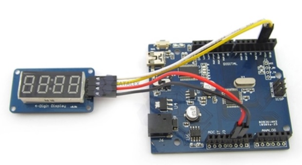 โมดูลแสดงค่าตัวเลข 4 หลัก 7 Segment 4 Digit Clock Display 0.36 Inches - Green PCB