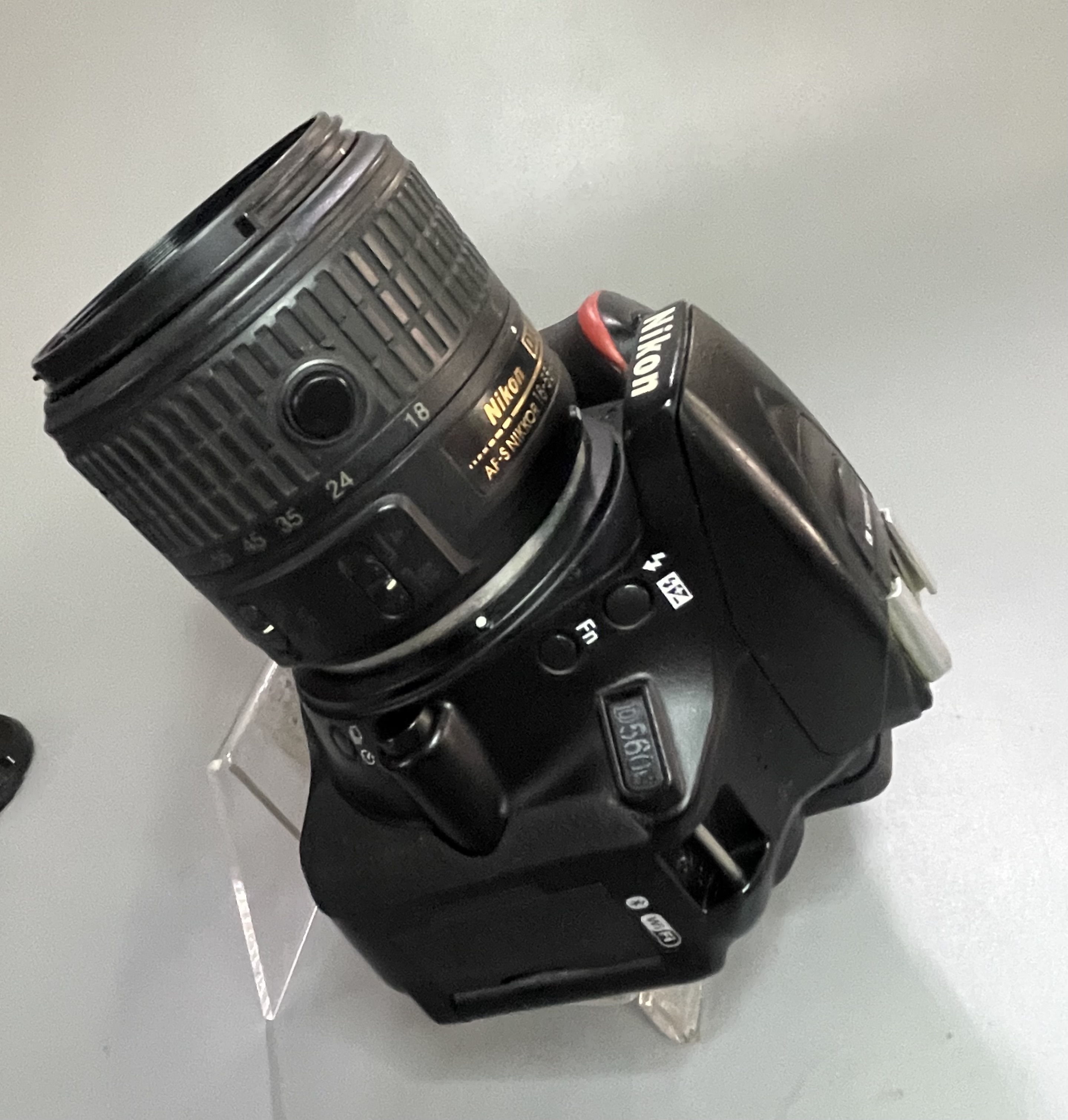 ขาย Nikon D5600 + Lens AF-S DX 18-55mm VR f3.5-5.6 G II Wifi ทัชสกรีน เครื่องสวยเมนูไทย คุ้มเกินราคา