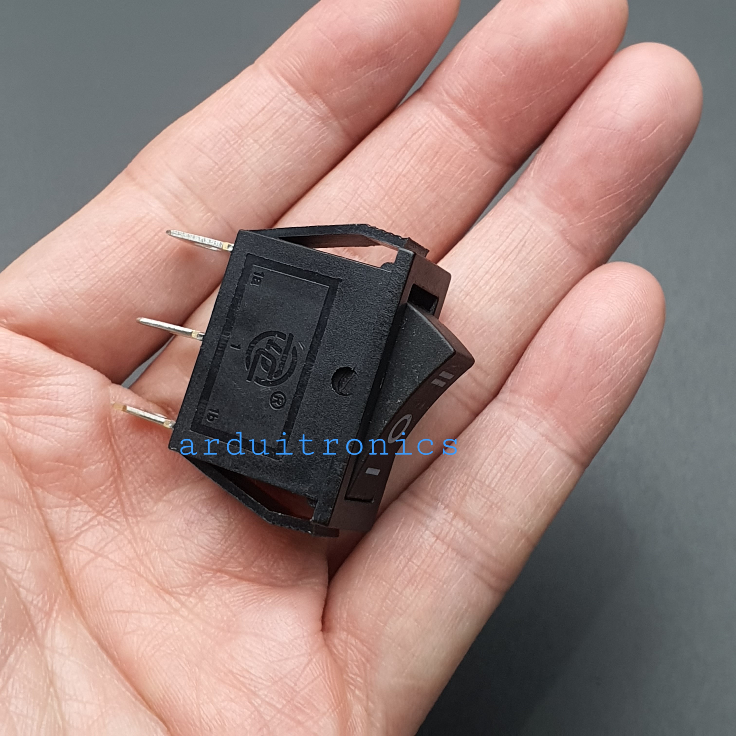 สวิตช์ไฟเปิด/ปิด KCD3-101N 15A 250VAC (3 ขา สีดำ)