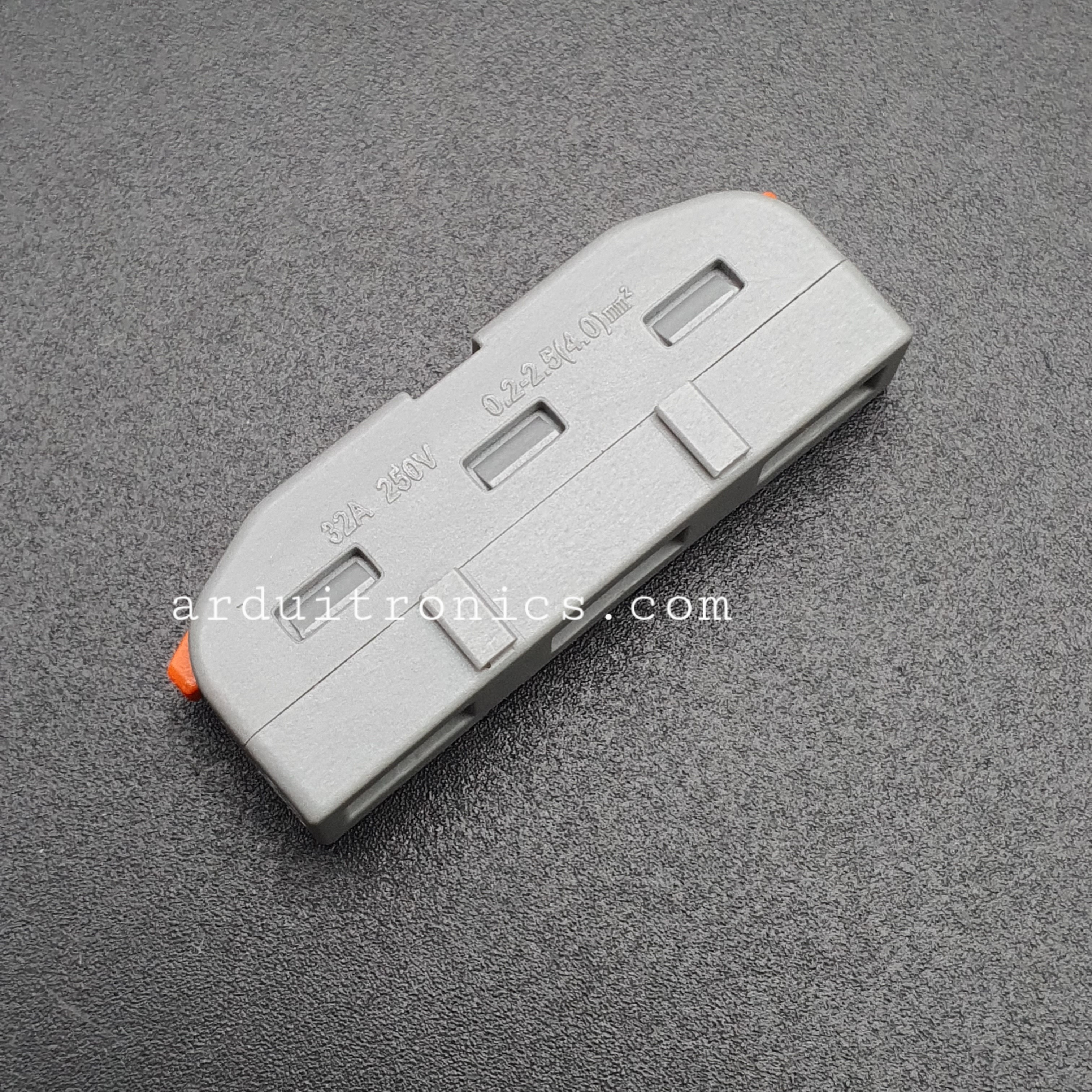 Terminal ต่อสายไฟแบบเร็ว 2 ช่อง (1 in - 1 out) Wire Connector Quick Terminal 0.2-4mm Square Splitter รุ่น DF-2-Y สีส้ม