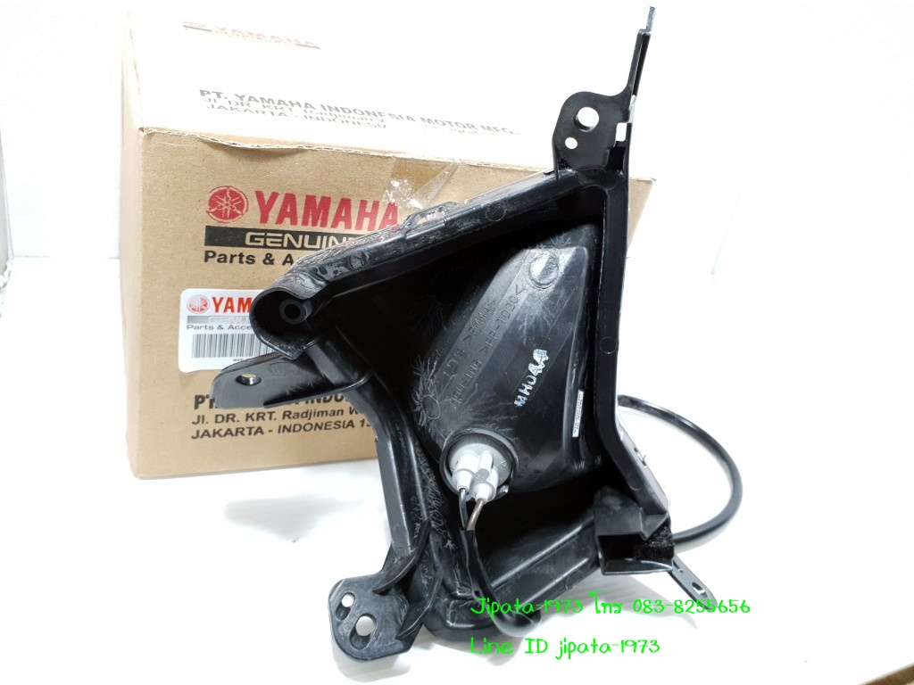 (Nmax) ชุดไฟเลี้ยวหน้า Yamaha Nmax 155 ปี 2016-2018 แท้