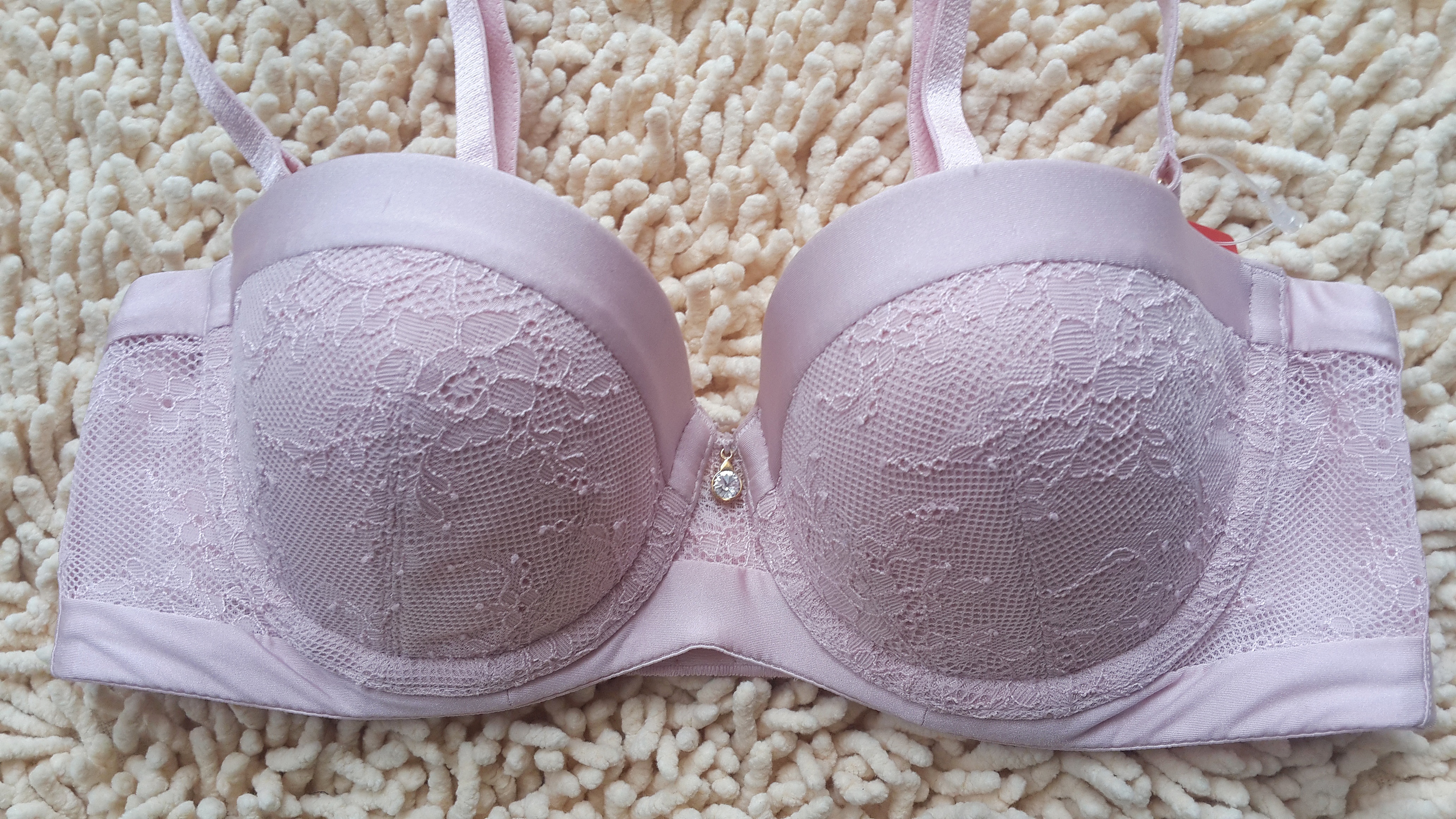 เสื้อชั้นในสตรีไทรอัมพ์