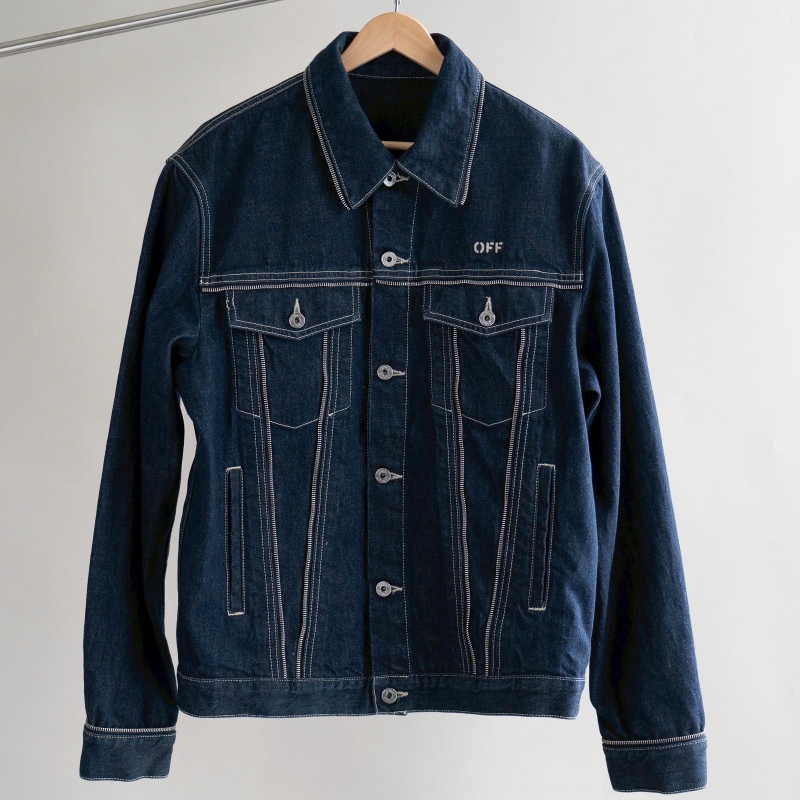 Off-White – Arr Tab Zip Skate Denim Jacket – Sierra Leone 🪡
