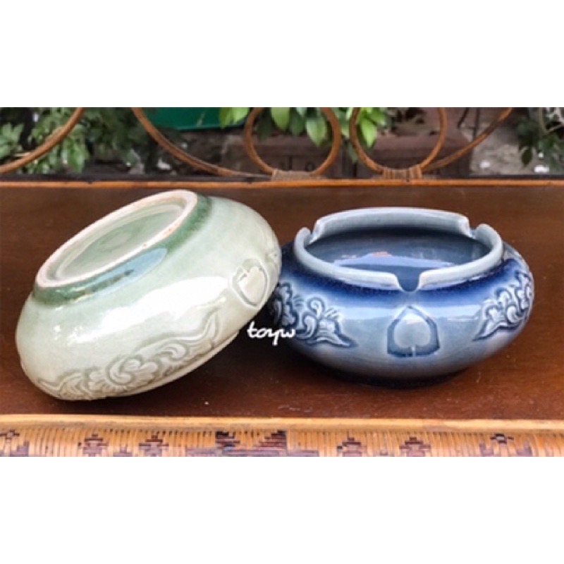 ที่เขี่ยบุหรี เซรามิคใส่ของรักษ์ โลโก้ธนาคารไทยพาณิชย์ ไทยศิลาดล Celadon ขนาดกว้าง 5 นิ้ว สูง 2.5 นิ้ว